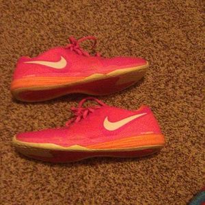 Pink Dual Fusion Nikes